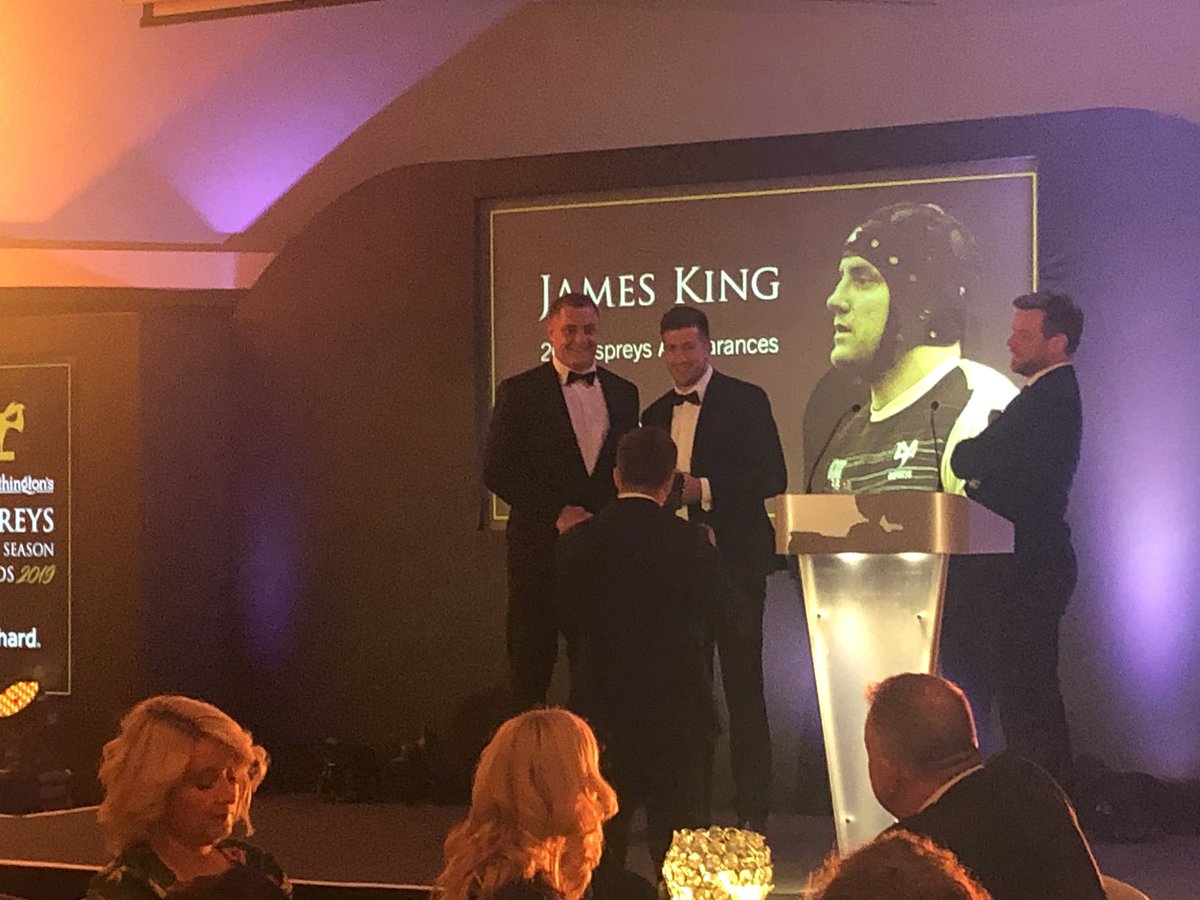 ospreys's tweet photo. Captain Justin Tipuric presents @James_d_king with a commemorative watch courtesy of @SHughesLtd to mark his 200th appearance for the Ospreys πͺπ
#OurBloodIsBlack https://t.co/YvXPOqoxPe
