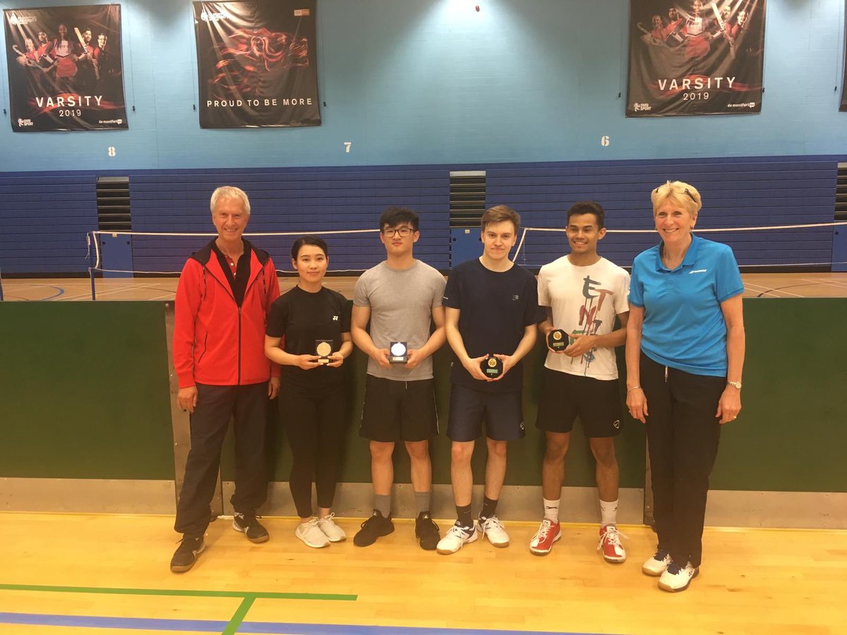 DMUsports's tweet photo. 🏸 | What a fantastic evening of badminton 🙌

Over 3️⃣0️⃣ @dmuleicester students have taken part in tonight’s tournament🔥

Shoutout to @DMUBadminton for running this brilliant event &amp; giving students the opportunity to de-stress during exam season 📝

#HealthyDMU 
#ProudToBeMore https://t.co/DOuY1BMgZn