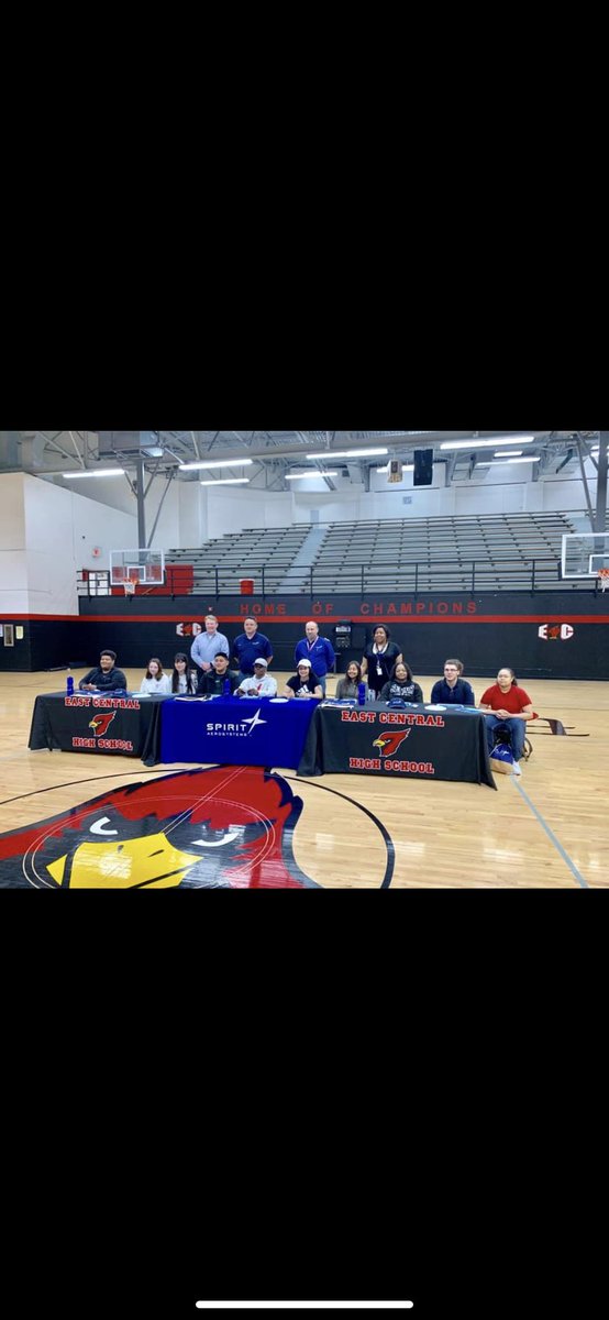 eastcentralhigh's tweet photo. Spirit Signing Day! @eastcentralhigh  We are so proud of these C/O 2019 students who are starting their careers with Spirit AeroSystems right after graduation ✈️ @staceyvinson19 @deborahgist https://t.co/ZS1U52iB4U