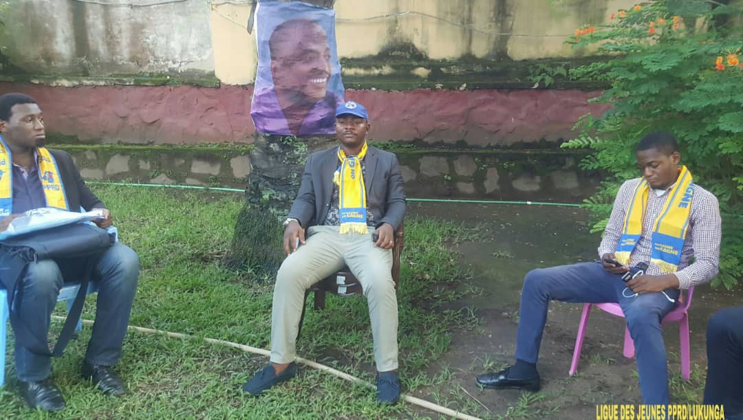 DesPprd's tweet photo. Il s'est tenu ce vendredi 10/05/2019 une réunion d'orientation des provinciaux de la ligue des jeunes Lukunga sous la conduite du Prés.Prov.Guelord SADIKI. Une gde session de formation sur le renforcement idéologique des Jeunes sous la conduite du Président Papy PUNGU est en vue. https://t.co/YmK8epJBaw