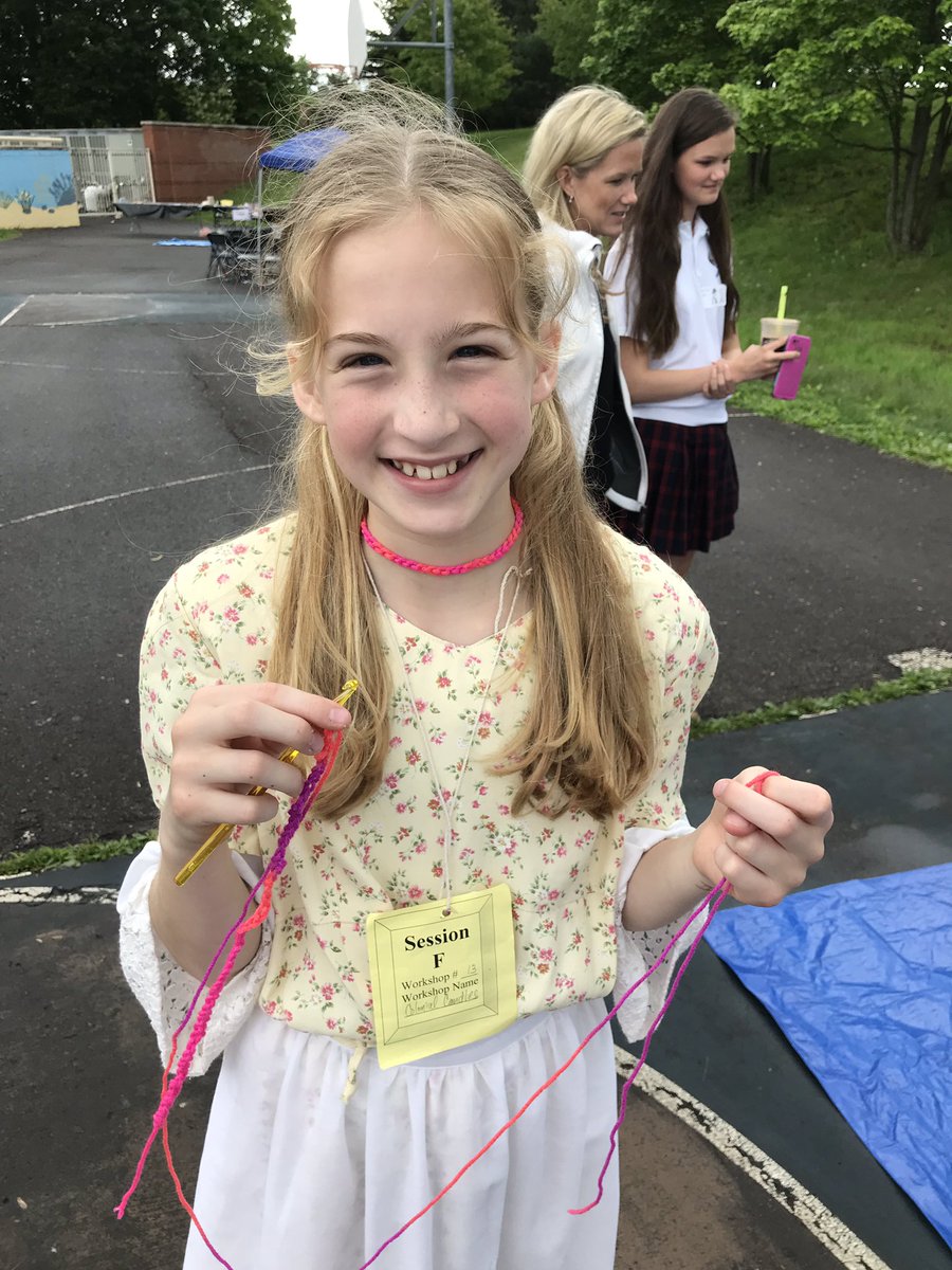 BLycoskyED's tweet photo. Colonial Fair #15 today &amp; my favorite- my daughter, a 5th grader, attended. Thanks @bpowers00 for allowing Samantha to experience this wonderful day- she loved it! Warmed my heart to share this experience with her. @JasonBasile6 @MrLycosky https://t.co/2TEe6Ew7yr