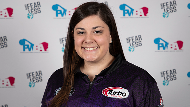 PWBATour's tweet photo. .@_jrich88, the 2018 PWBA Rookie of the Year, leads the field heading into the second round of qualifying at the 2019 PWBA Lincoln Open, which is LIVE on #BowlTV!

Get the Round 1 recap here: https://t.co/LpYgJ2V7UE
#PWBATour #BowlFearless https://t.co/DopDT2GpWi