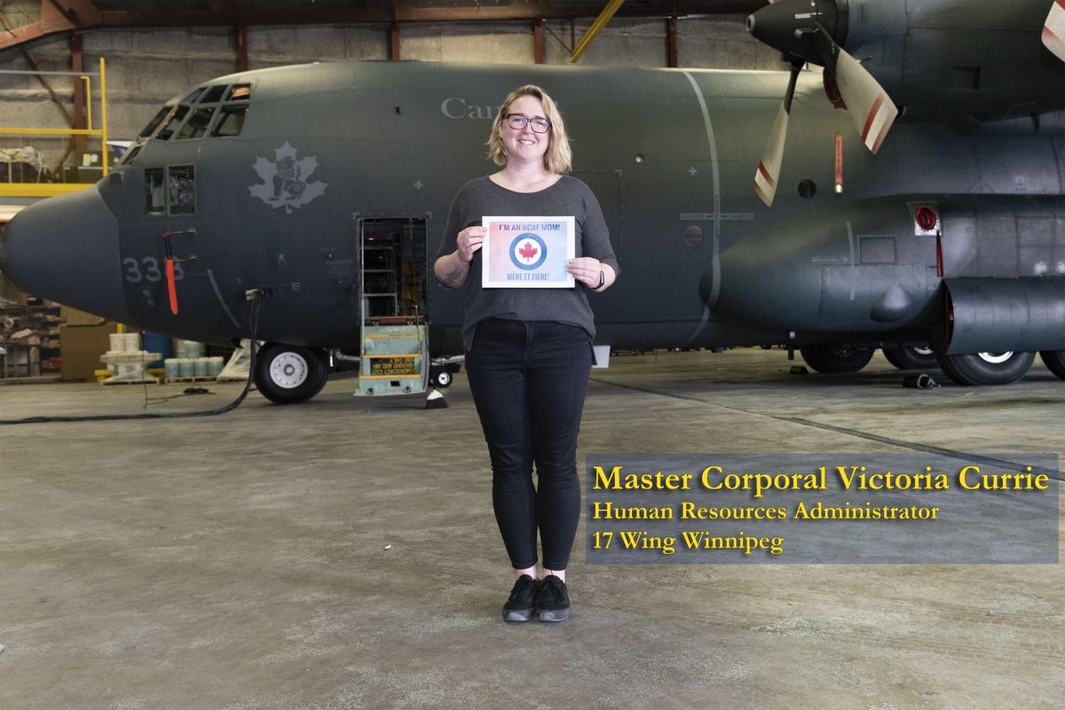 RCAF_ARC's tweet photo. A warm #HappyMothersDay to all our #RCAF Moms!
#MyCAFMom #MothersDay #17Wing https://t.co/Mwl7UKtgEi