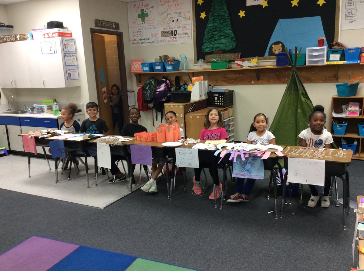 Set up and ready to begin selling! #pirrunginspires #mesq1st