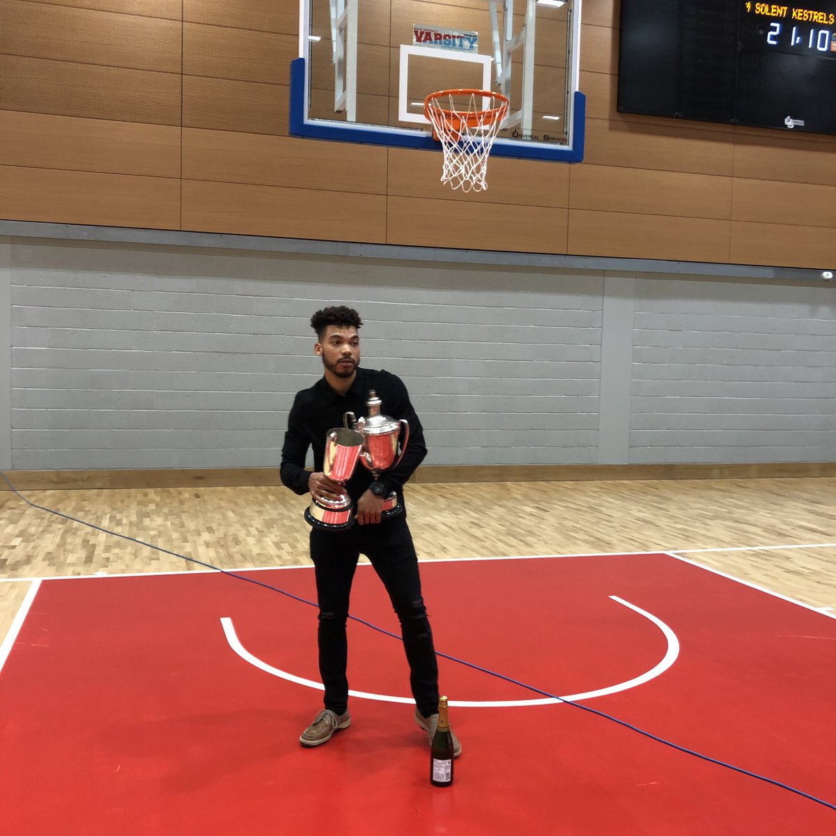 HermSenor2's tweet image. From the Eastside of the city #217