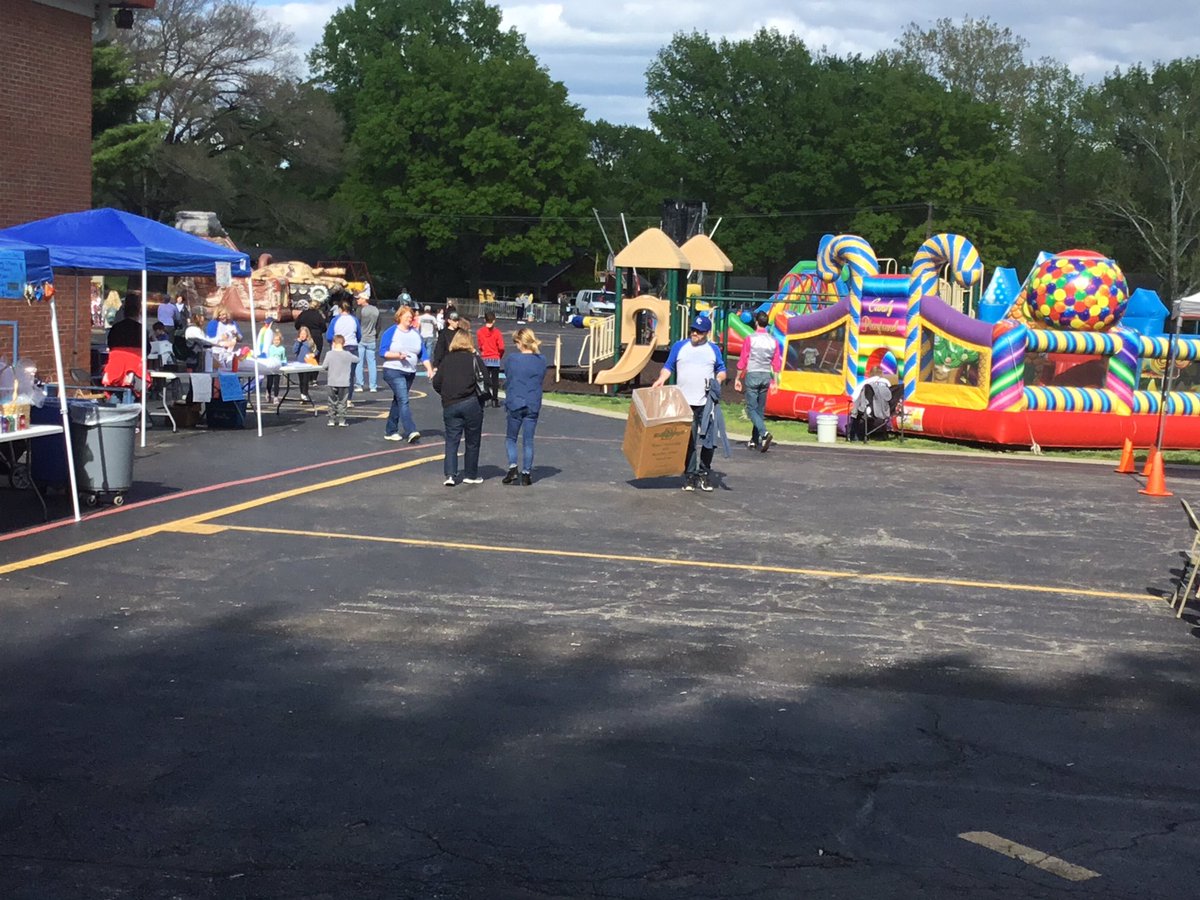 Getting started Tomahawk Elementary Carnival.