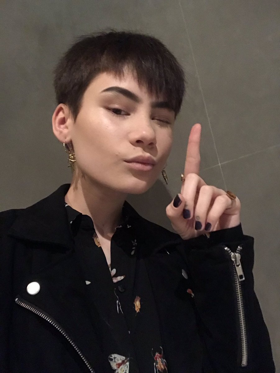 ianaIexander's tweet photo. 1 week on T! 1️⃣☝️🥳 https://t.co/d5cHMgFxCQ