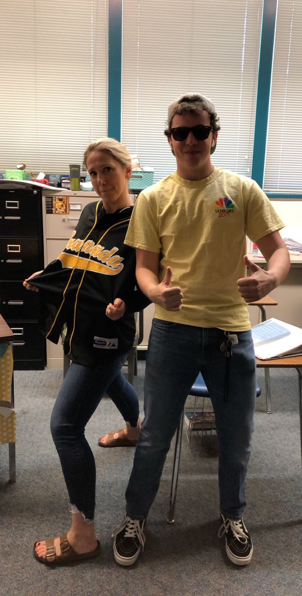 ranchspiritgame's tweet photo. Ranch gang with 11/11 AP testing: Kayla and Delaney @GHSSpiritGamess https://t.co/ACR8WdNAlT