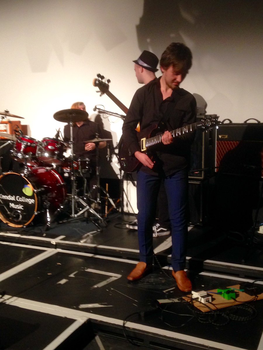 DaveHil75790200's tweet photo. Kendal College Bands #kendalcollege @Fender @sancinizamettin @jrsguitars @JoulesBowness #blacksabbeth #cumbrianbands https://t.co/kVPJkMj89b