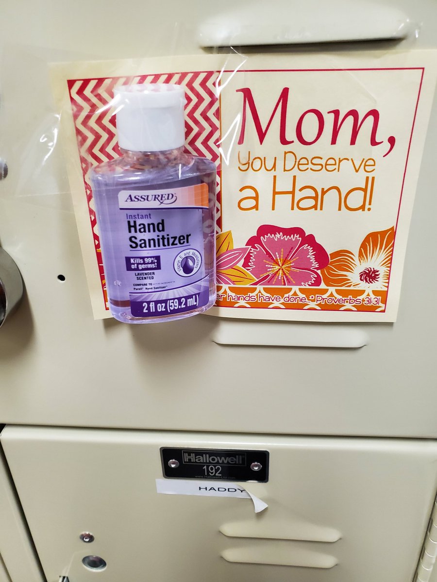 ladykellz504's tweet photo. Showing our moms how much we love and appreciate them here at @THD0563 @23_jayc @hpierce322011 @Ana_A_Duran @0563 https://t.co/eTrAZBlL2C