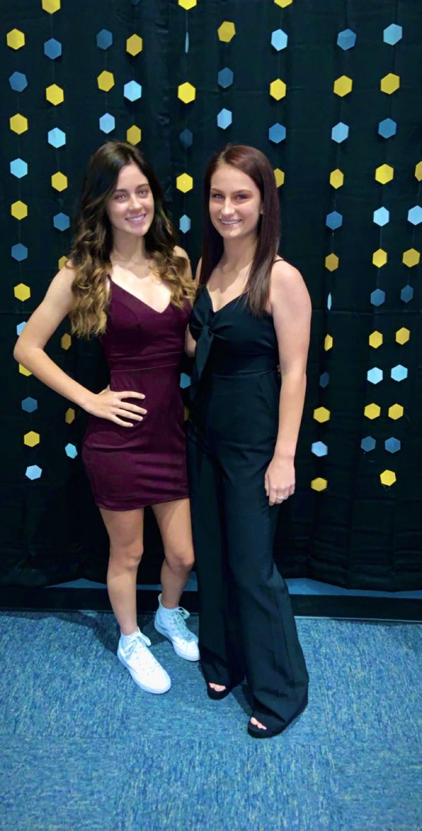 Haley Bragg tweet media