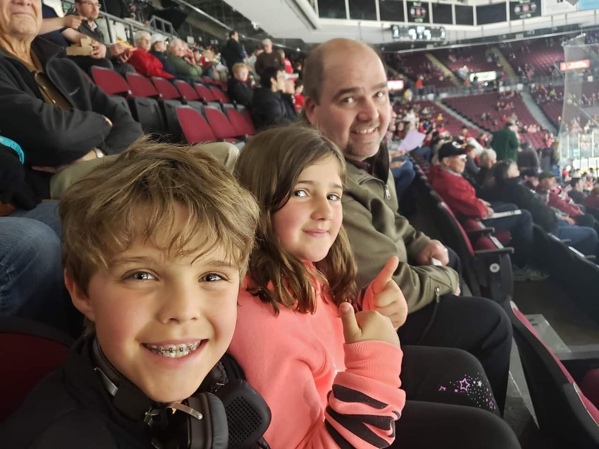 Steve_Durocher's tweet photo. Go Ottawa Go.  #NoQuit #ottawa67shockey https://t.co/vNr4jsnTwB