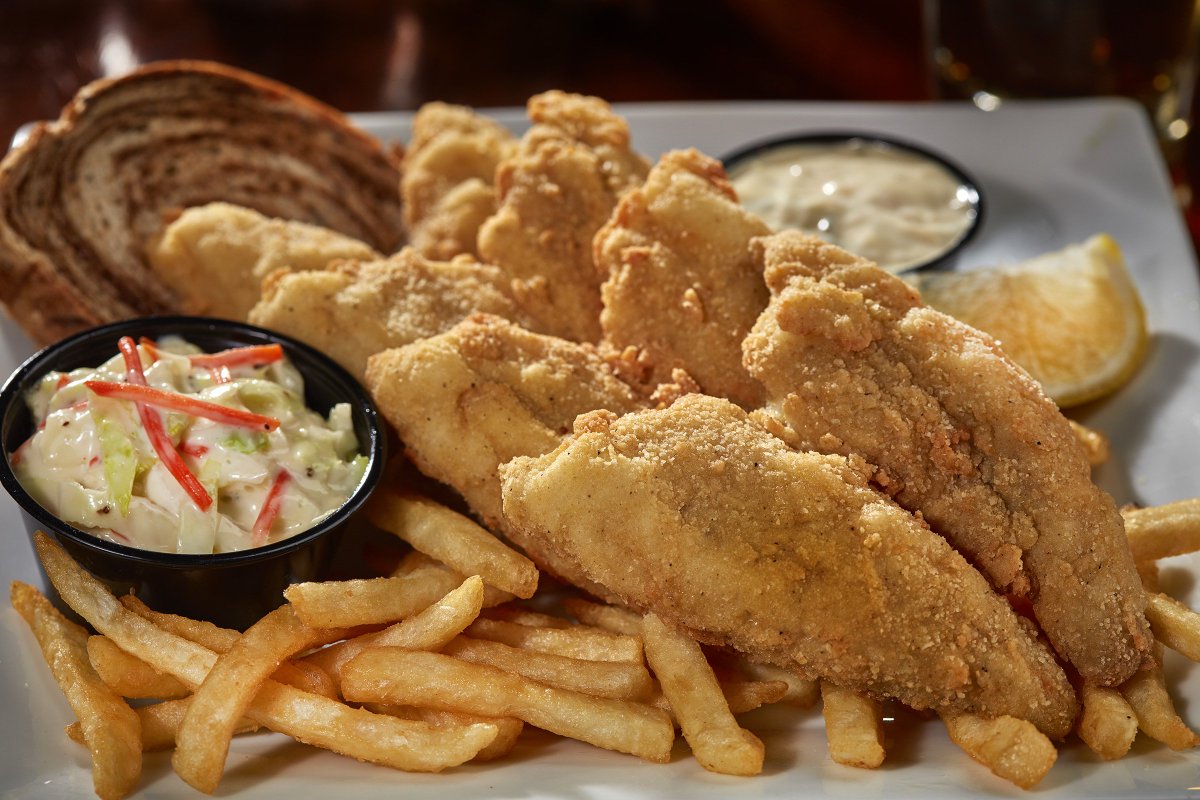 AnduzzisGB's tweet photo. You just can't go wrong with Friday Fish!
#PerchPlate #FridayFish https://t.co/7vRHxxDpXO