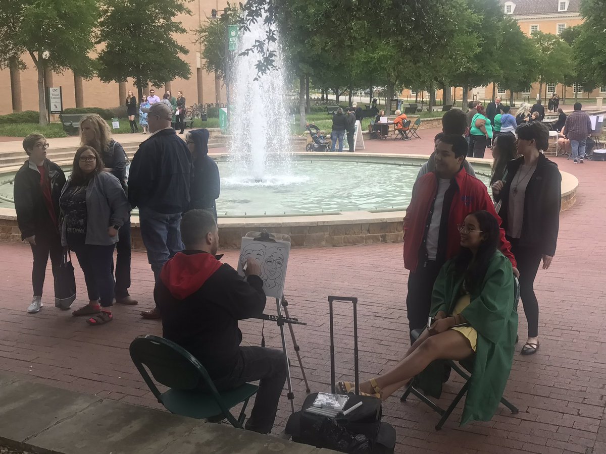 UNTAlumniAssoc's tweet photo. Nobody throws a party like the #MeanGreen! #UNTBlockParty https://t.co/NfoCbmltpB
