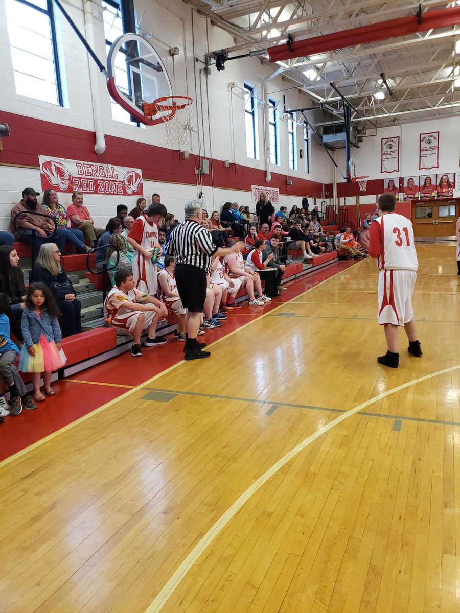 TamaracYac's tweet photo. Congratulations to Vinny on being the leading scorer at last nights game and to Ronan for doing an excellent job passing the ball in.  Everyone played hard as Taconic Hills won 34-24.  Michaela and Jacob played great defense as well.  Join us Monday when we travel to Stillwater! https://t.co/dkMcJj9hx0