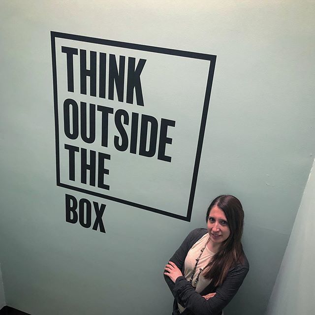 yotxplicocanada's tweet photo. Pensar fuera de la caja... es #facil o #dificil que opinas?
.
.
#ytxca #canada #longueil #montreal #halte247 #thinkoutsidethebox https://t.co/MAF2Aq52Lb https://t.co/dKJrv8Cy4m