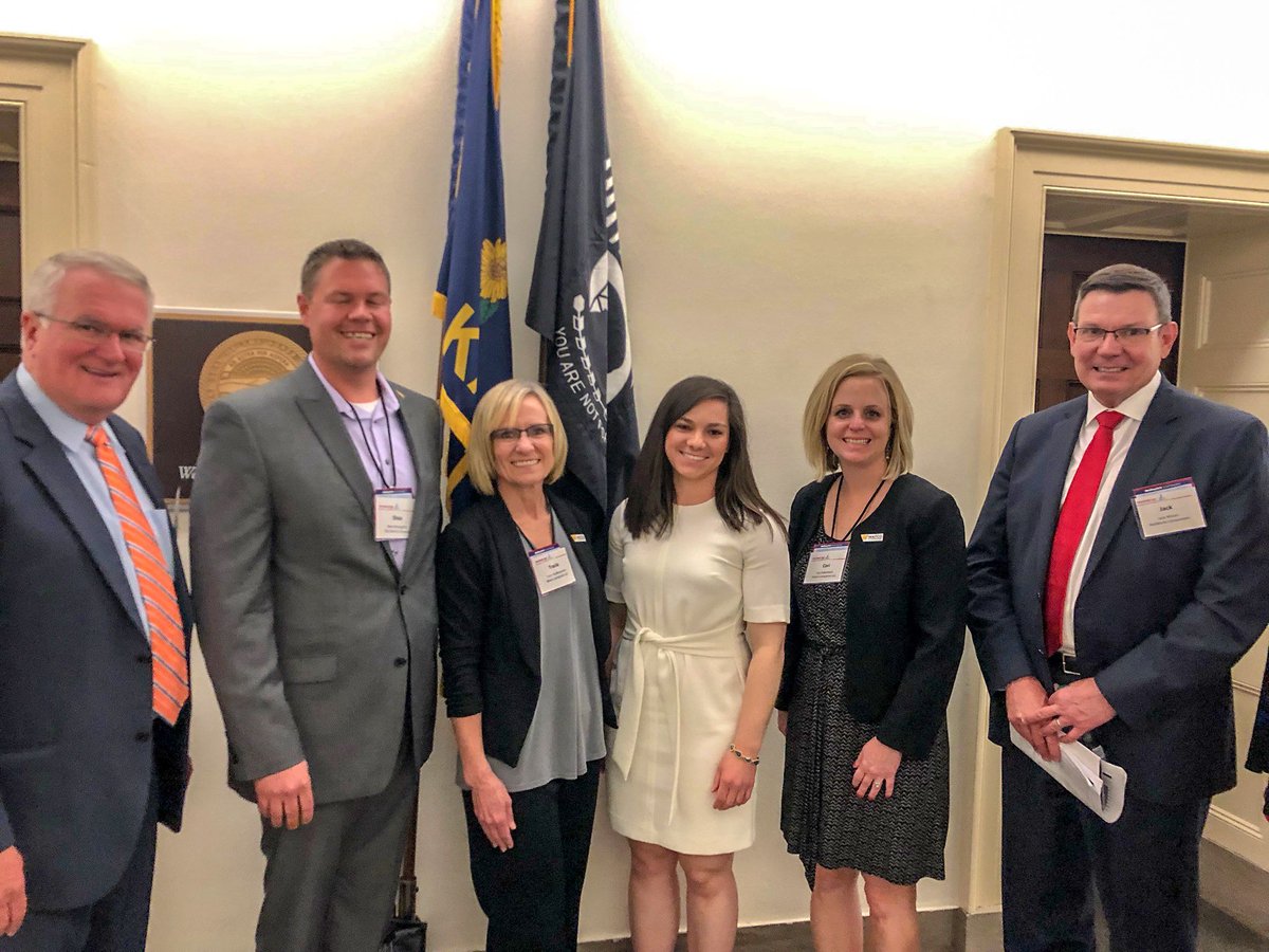 WatcoRail's tweet photo. Thank you, @Rep_Watkins and his staff for meeting with us and others in the rail industry during #RailDay2019, and for your support of the 45G short line tax credit, which benefits lines like the South Kanas &amp; Oklahoma Railroad in serving industries in eastern Kansas. #Pass45G https://t.co/lSPm6d9T8x