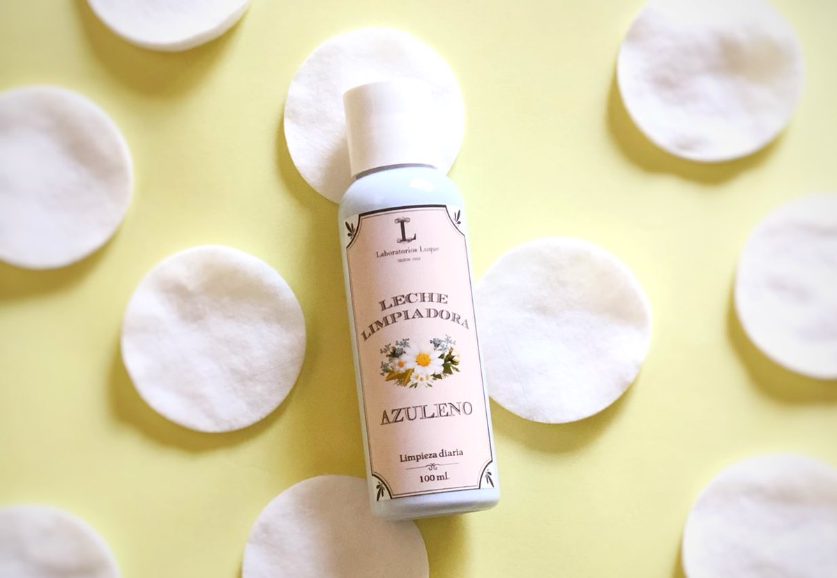 labluquekits's tweet photo. Para todo tipo de #piel, pero en especial la sensible... ¡La leche limpiadora #Azuleno es lo máximo! 💛
Tu piel súper #humectada y limpia todos los días 🤩
¿El valor? $15 los 100ml 🛍 https://t.co/INiyIvDe9B