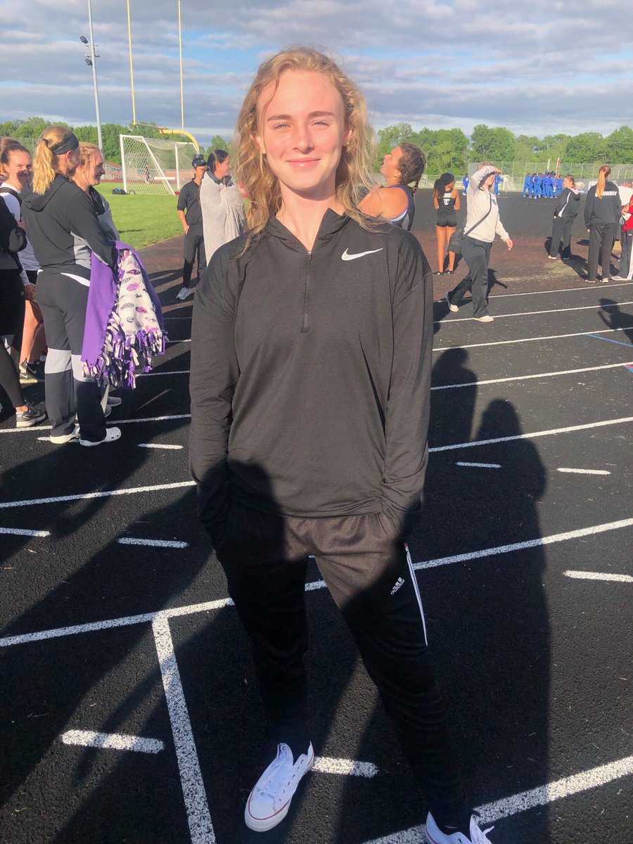 Qualifying to state in thePole Vault is Coolican!!