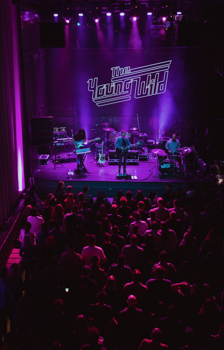 BLISS! Thanks to everyone who showed up last night. Until next time 🦇🦇🦇

📷: Andrew Rowley