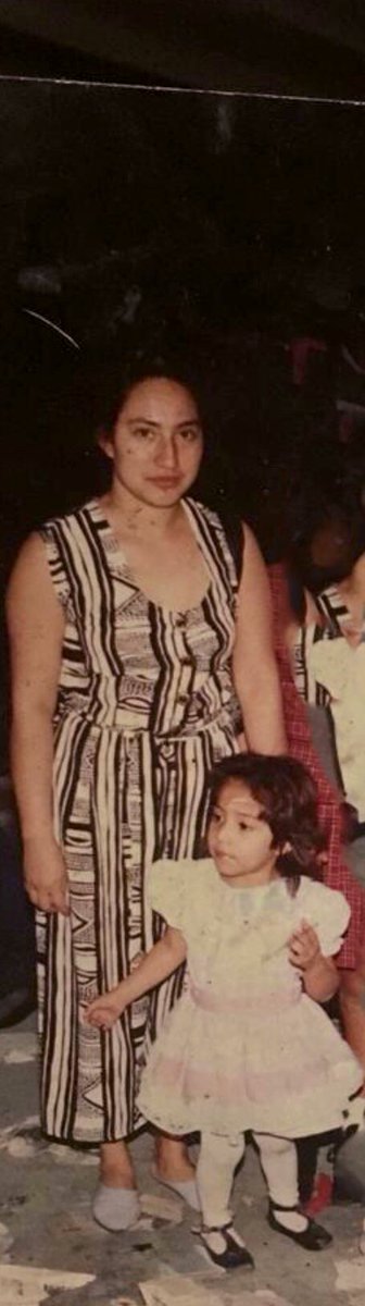 Stephany_Alejo's tweet photo. Pido a Dios que el día que muera me de la oportunidad de volver a estar a tu lado, te amo mamita. 
Gracias por darme todo tu amor y cuidarme en los momentos difíciles y tristes, gracias por darme todo lo que podías y hasta más!
Te quiero más allá de la vida o la muerte, te amo. https://t.co/rOZkg2ncSm