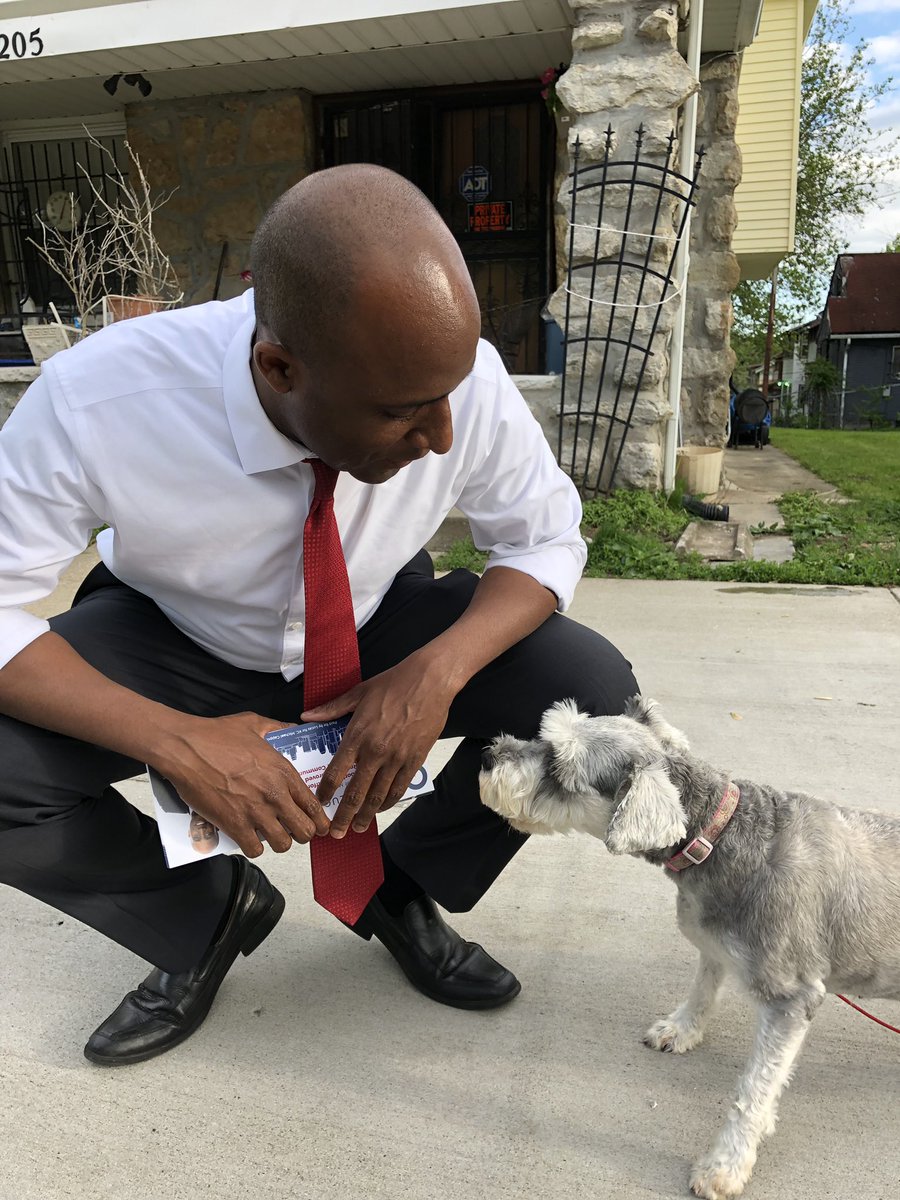 QuintonLucasKC's tweet photo. Making friends canvassing in the Santa Fe Neighborhood tonight. #KCMO #KansasCity #DogsOfKCMO #AlwaysBeWorkin https://t.co/YZxs3JdjCU