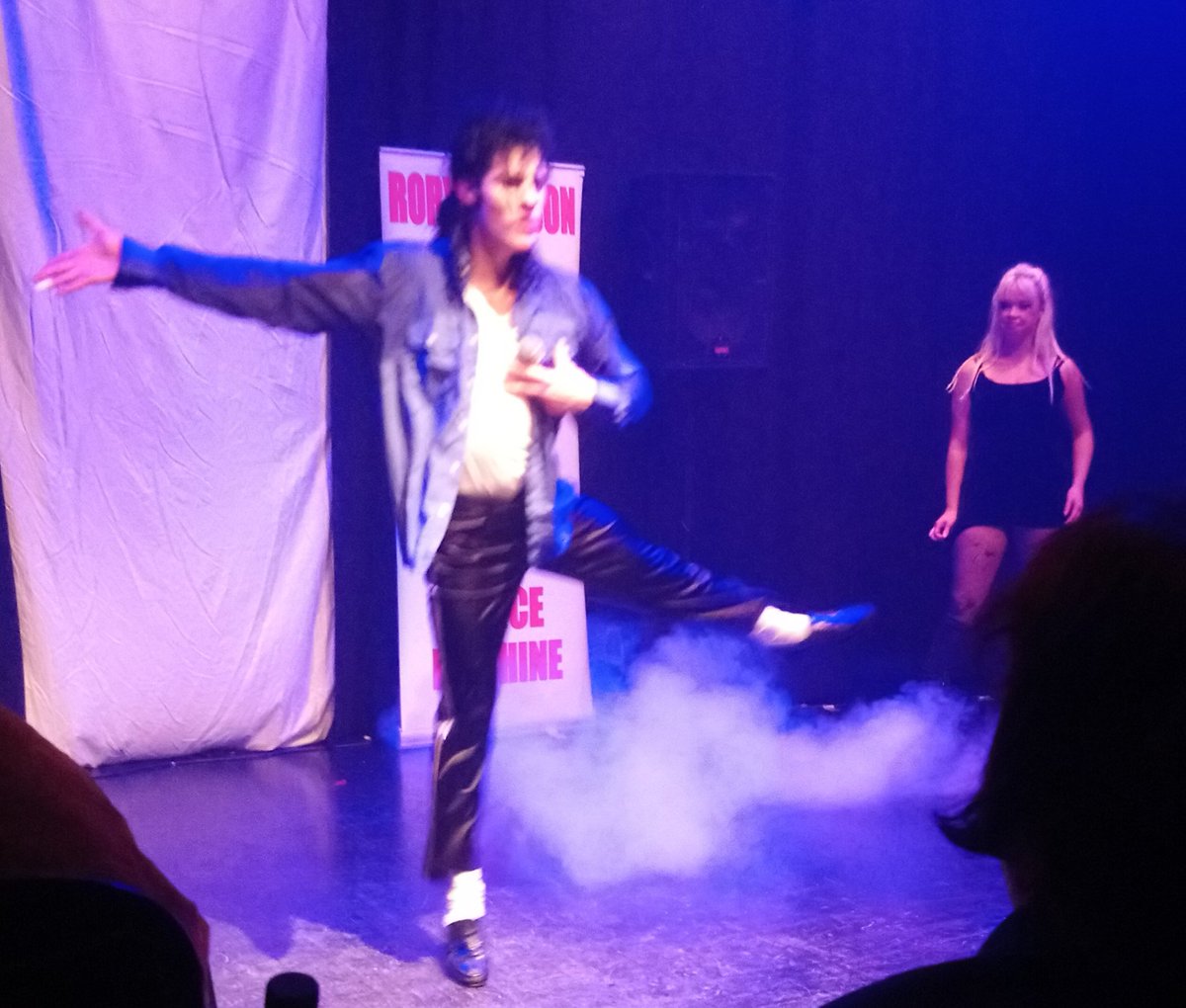 arsandell's tweet photo. #singer #dancer #entertainer #tributeact #RoryJackson #indieactress #actorslife #BrentwoodTheatre https://t.co/kVnsnLnGbQ