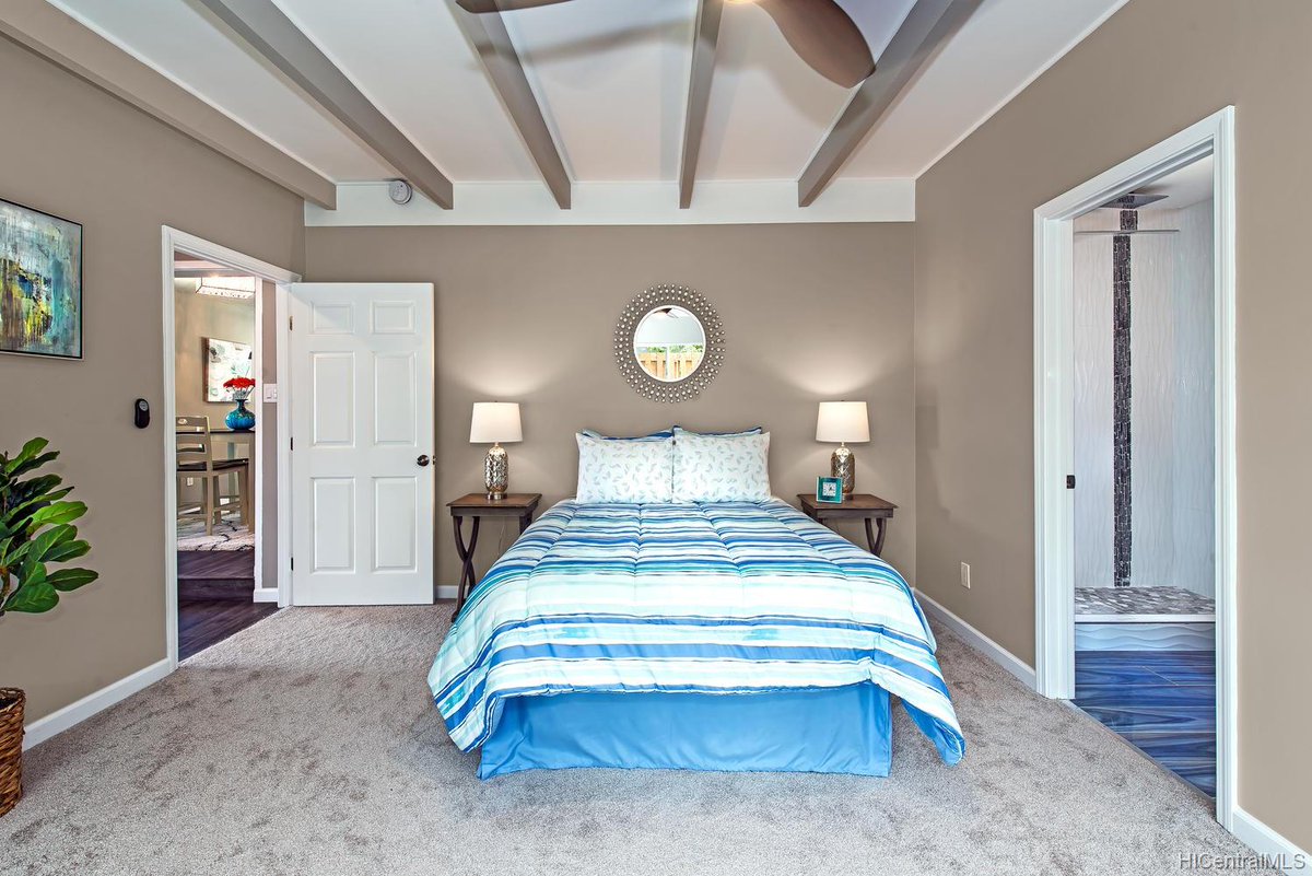 HawaiiHomesIntl's tweet photo. Adorable remodeled home with elegant flair!
- 4 bed / 2 bath
- 1,452 SF
- 6,795 SF lot

For Instant Info Visit!
https://t.co/4shnIWfucL

#Kailua #Honolulu #Oahu #Hawaii #RealEstate #HouseForSale  #DreamHouse #LuxuryProperty #LivingHawaii #HousesForSale  #HawaiiRealEstate https://t.co/kzmqKMOo7k