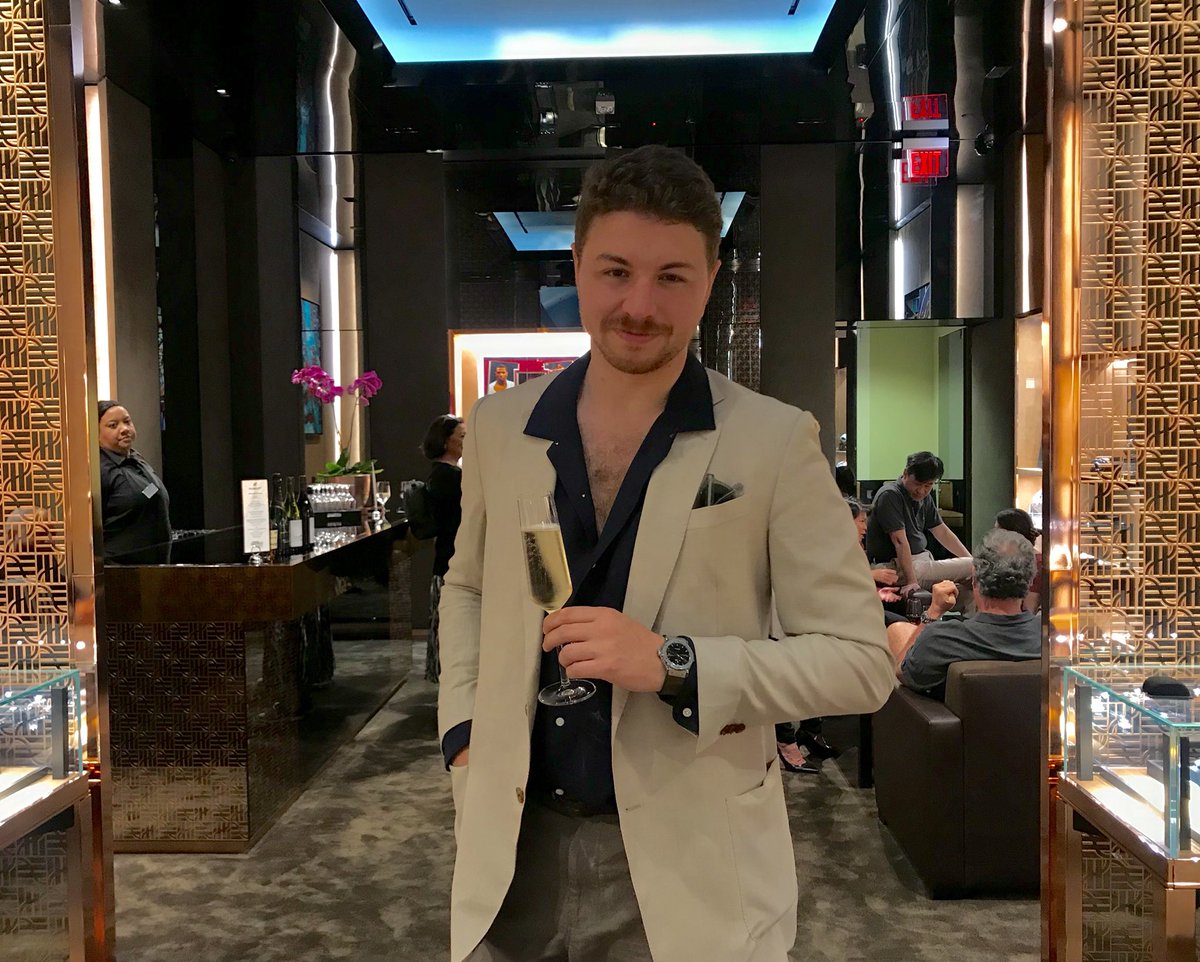 Bon Appetit editor Alex Delaney is loving this <a href="/Hublot/">Hublot</a> watch. Stop by their store <a href="/CaesarsPalace/">Caesars Palace</a> to meet him, sip some bubbly, and try on some amazing watches.#vegasuncorkd