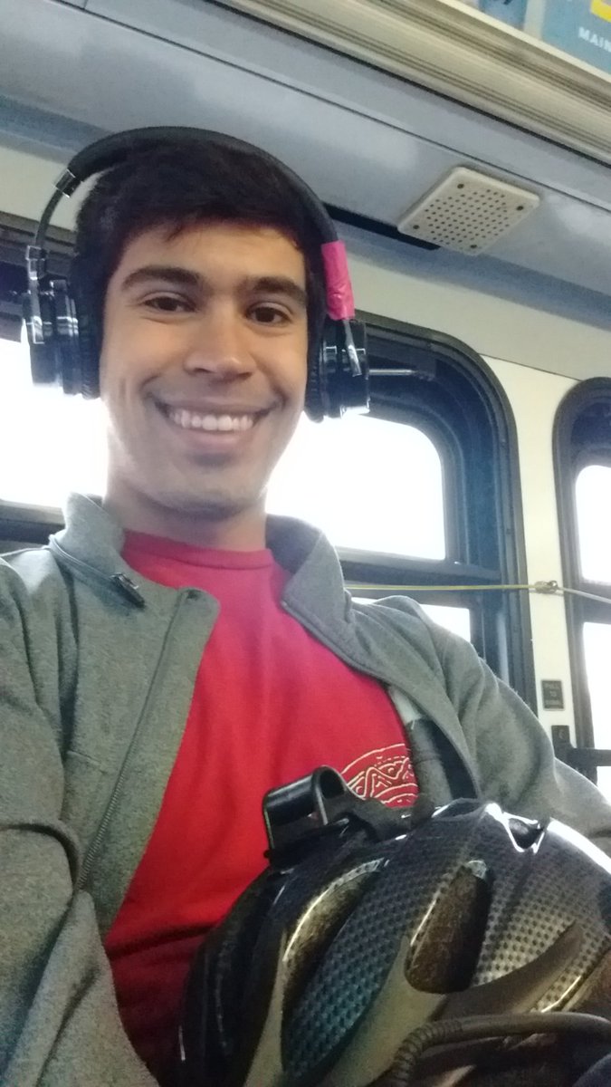 Audio_Mocha's tweet photo. Going to Olson on my way home from work so now my bike and I are enjoying a nice bus ride #thebusisus #commuteandwin https://t.co/r5CeFix6g6
