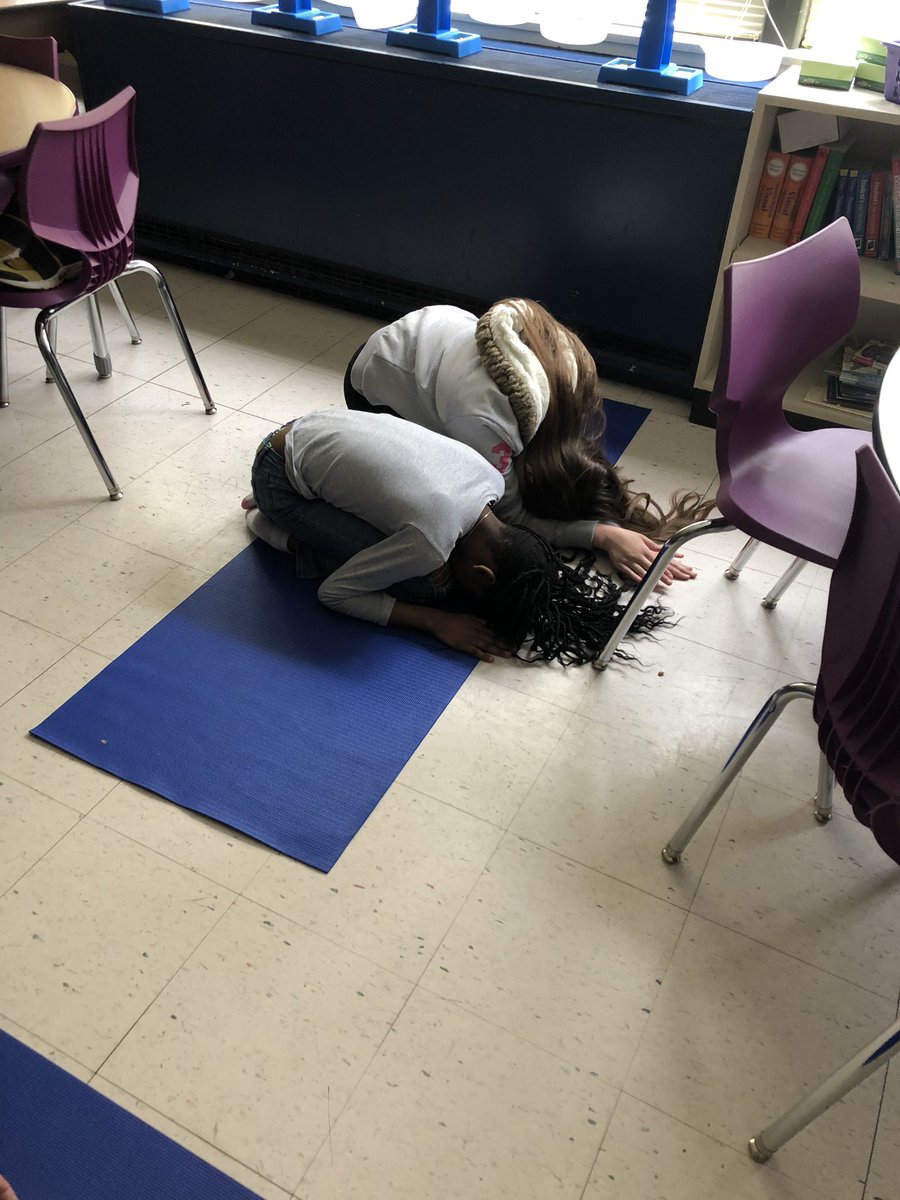 connorclass's tweet photo. We ❤️ yoga with @mootzclass! @RutherfordWay #MonticelloRocks https://t.co/YuW2bbL2W3