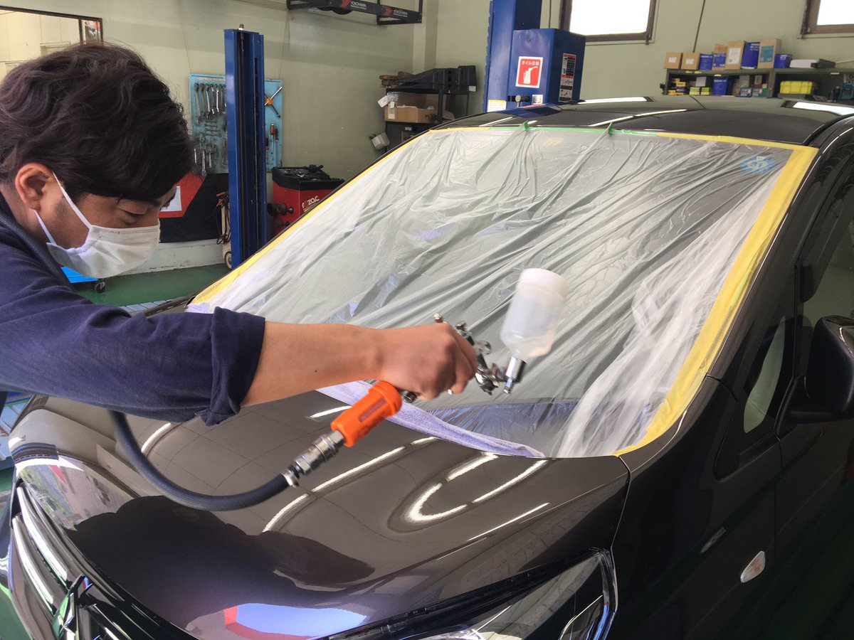 mikamosekiyu's tweet photo. 新車コーティング施工を頂きました。

ムラなく細かな部分までスプレー施工
熱処理で完全硬化、深いツヤと保護力アップ

いつまでも綺麗に乗り続けて頂く為に
#Mcoat
Produce by #GGuard https://t.co/l9zNXstMcd