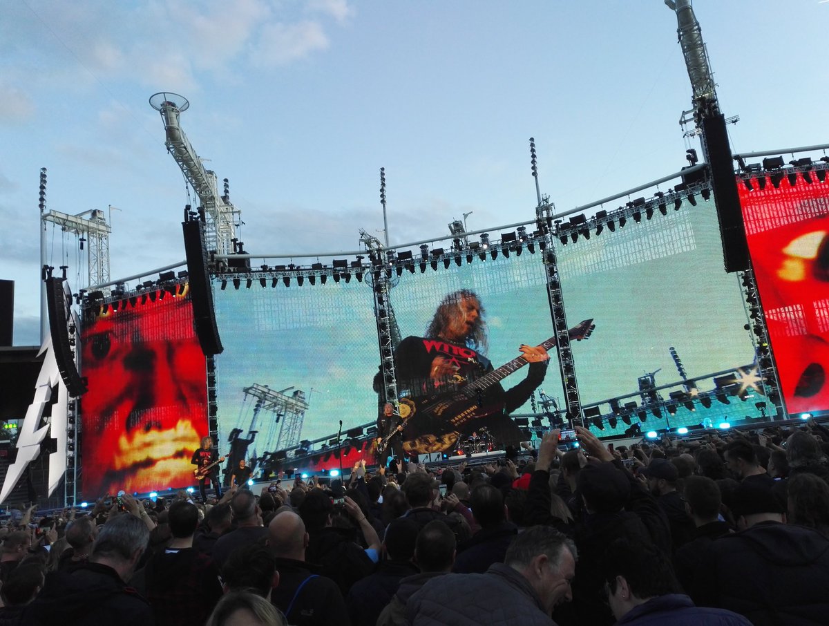 KevusBorus's tweet photo. And of course it's even more surreal to see your idols 20 meters in front of you, playing and singing what you've been practicing for the last months and years. What a fucking experience. Setlist absolutely incredible. Performance awesome. Show and effects stunning.
#MetInZurich https://t.co/2TfZlzcNk7