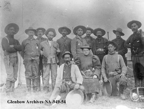 tourism_impact's tweet photo. Circa 1897-1900 - Defeated Klondikers at Fort Chipewyan, Alberta returning south.
NA-949-54 - @Glenbow
#FortChipewyan #FortChip #Chipewyan #Klondike #History #Heritage #GoldRush #Prospectors #Miners #GoldProspectors #GoldMiners #Yukon #YukonGoldRush #Prospecting #Miners https://t.co/TJsMWWNk7u