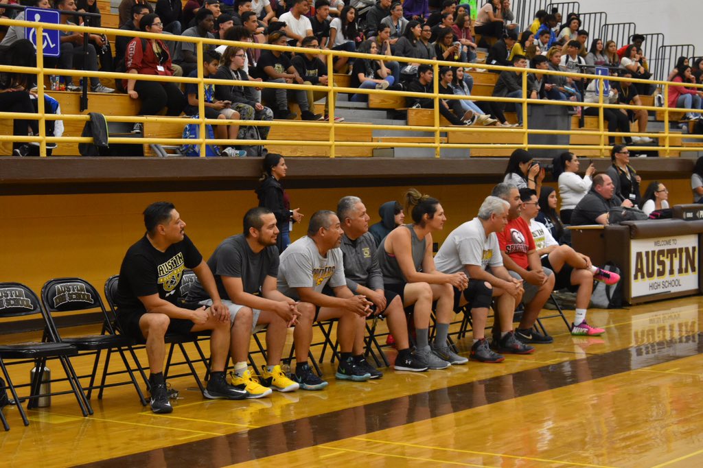 AHS_Panther_official (@austin_episd) on Twitter photo Senior vs. Faculty/staff basketball game 2019. <a href="/Austin_EPISD/">AHS_Panther_official</a> #ahspanthers #AP4E <a href="/cynsationalcynd/">Cyndi Ponce</a> Senior vs. Faculty/staff basketball game 2019. <a href="/Austin_EPISD/">AHS_Panther_official</a> #ahspanthers #AP4E <a href="/cynsationalcynd/">Cyndi Ponce</a>