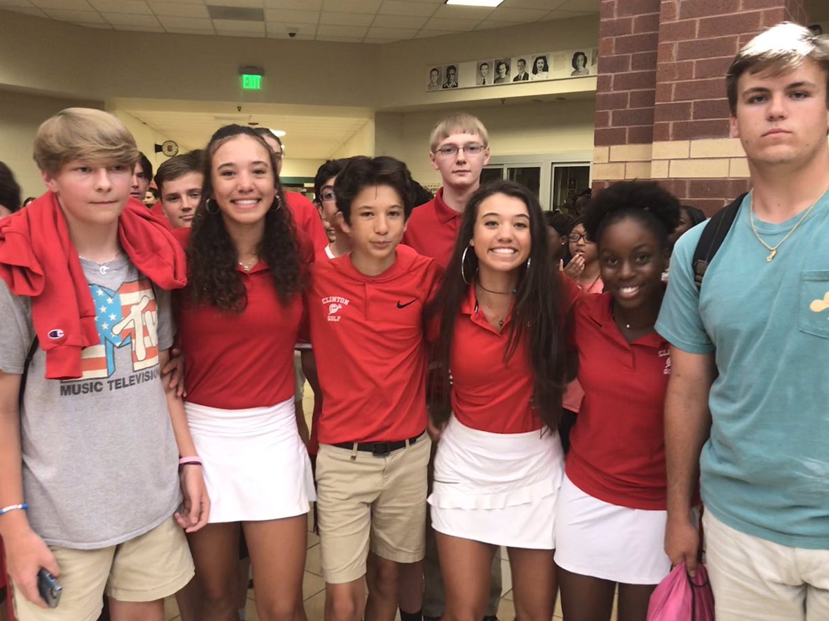 DrMaureenTiller's tweet photo. Send off this afternoon for CHS Golf, Track, and Tennis all competing in 3A State Championships 👺🔥#GoBigRed @ClintonHSSports @laurens_56 https://t.co/dpvbx0vSrg