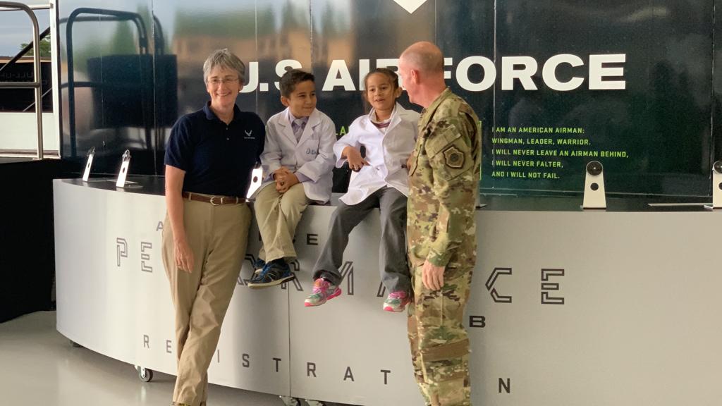 JoJoScienceShow's tweet photo. I had fun time doing a science experiment with the Secretary of the Air Force @secafofficial and General Wilson at the Joint Base Andrews STEM day. Watch JoJo's science show to find what it was! #STEMJBA19 #LegendsInFlight https://t.co/CarhDjRIsX