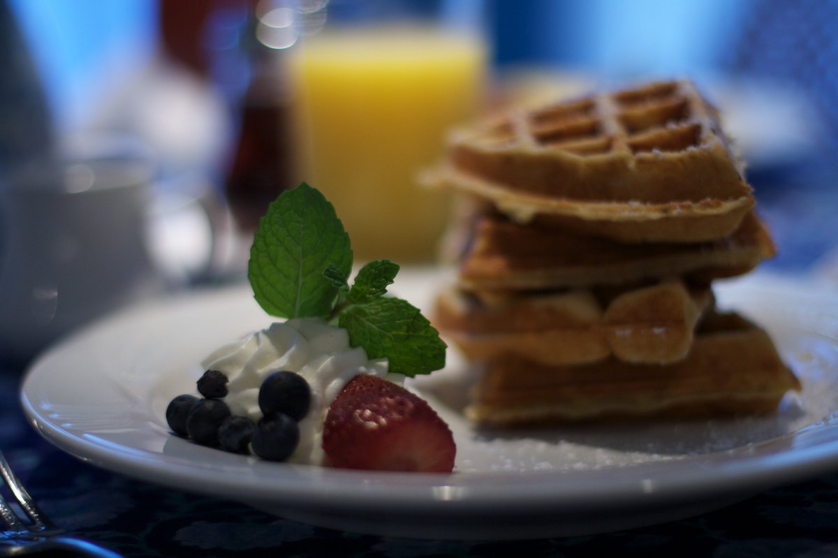 LawlorMedia's tweet photo. Happy #MothersDay! Treat #mom today with a #breakfast or #brunch at the @Southampton_Inn's award-winning #Claudes restaurant @JAMESEDSTROM https://t.co/U1I2FK0s6F https://t.co/o1zjALhMlZ