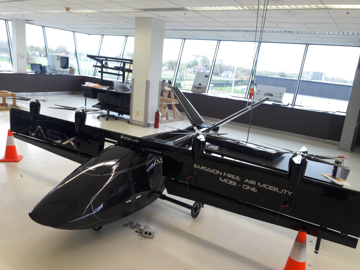Doctor_Astro's tweet photo. What a great friday, so many aerospace tweets. Here is one more for you with with our @AirspaceXP concept #eVTOL #iflyasx #flyingfriday #MobiOne https://t.co/BYugKgTtCy
