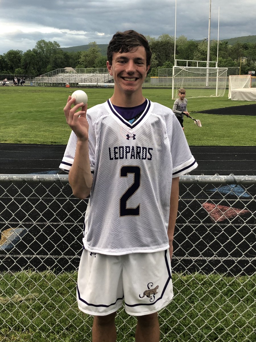 burgleopards's tweet image. 🙌🥇🙌Congratulations to the new single season scoring school record holder, Austin Linn! His 7 goals tonight give him 73 on the season and he now holds the single season record! #CongratsAustin #andcounting #hesgood 🙌🏆🙌