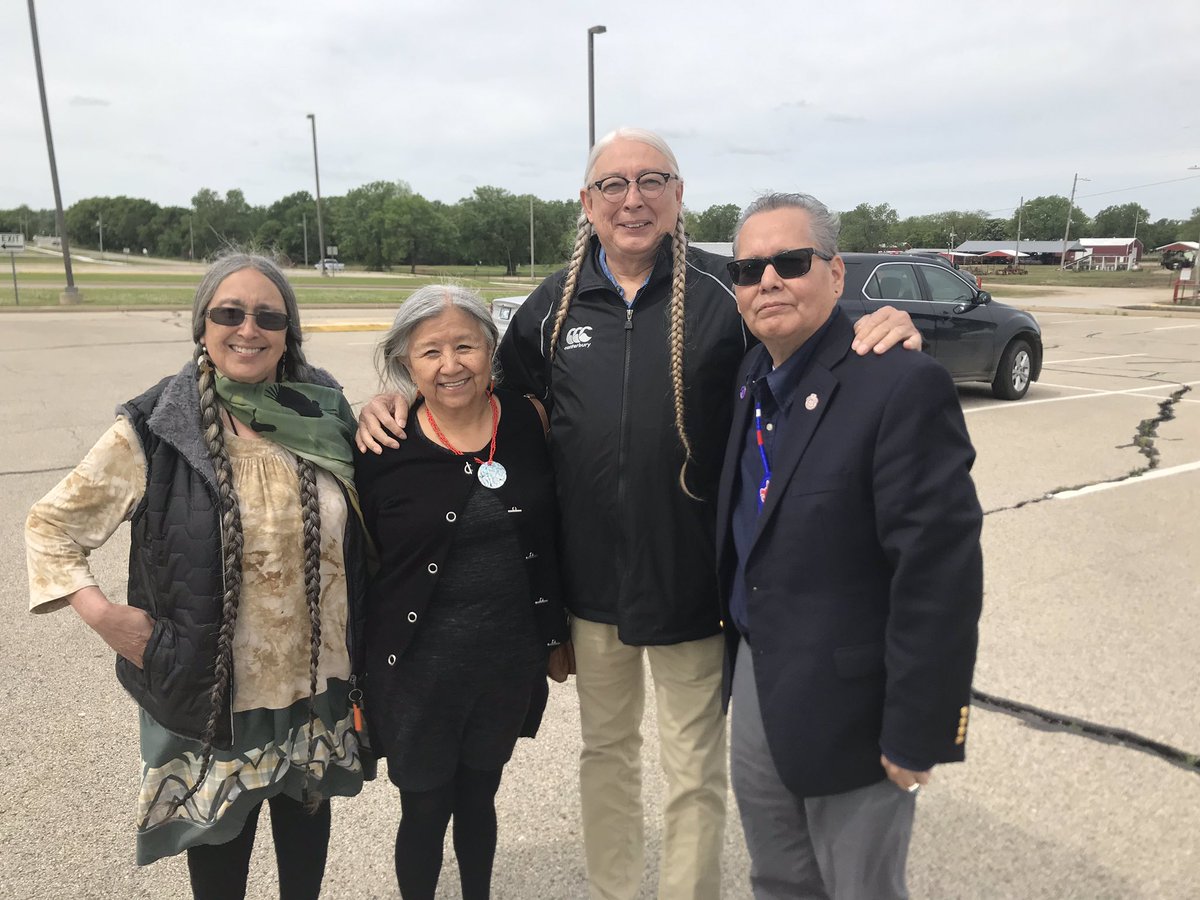 Rev_Kyle_Taylor's tweet photo. Had a great time today with @PNCollege delivering commencement address! @baconecollege #IndigenousHigherEd @abHomeMission @pawneeguy @BeadingKing #WhiteEagle #RalphWeeks @Hopihokte @emmillerwrites @MarciaLuann https://t.co/OIqnoHp6AP