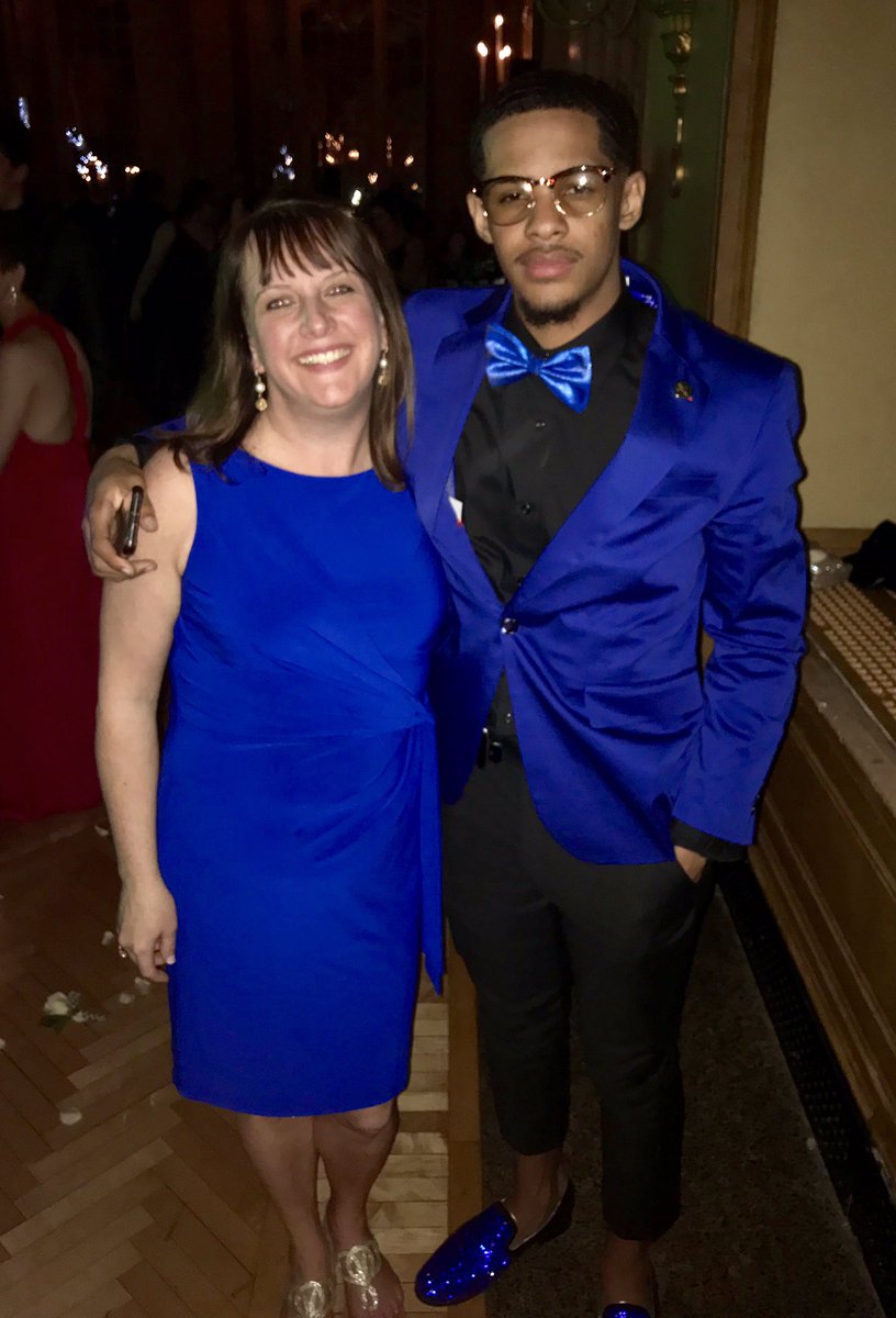 rdecesare's tweet image. My seniors!!  #contemporaryissues