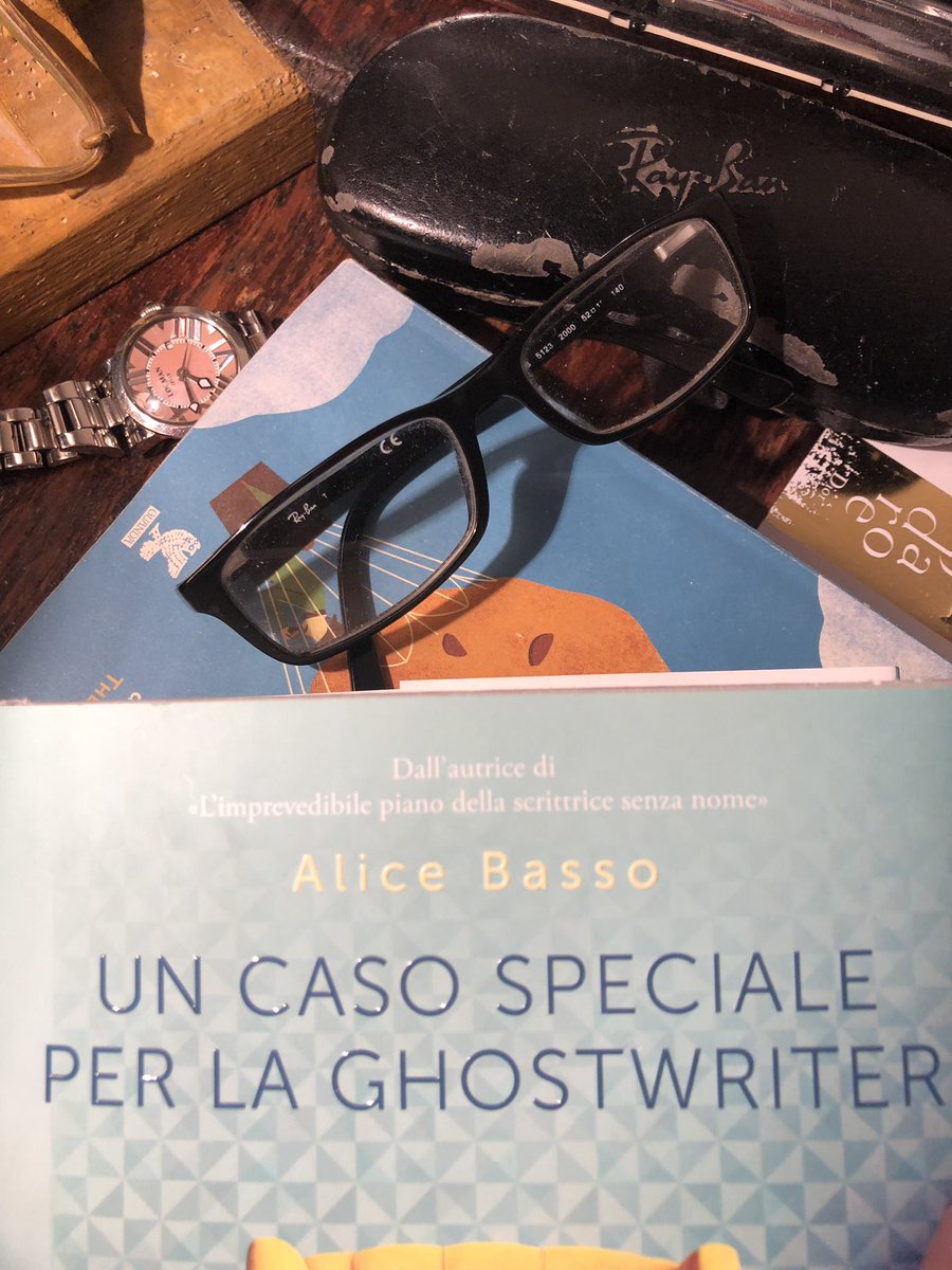 garb_ann's tweet photo. E chi se ne importa se fuori piove? Vero @AliceBassoWrote? 😏 https://t.co/deiMfwjaMa