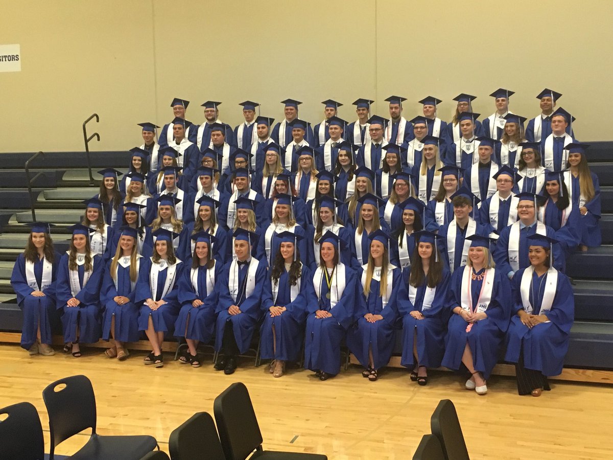 ClintDJohnston1's tweet photo. Congratulations to the 2019 Jefferson R-VII Senior High Graduates.  So proud of each of you. https://t.co/cZxrfrZECb