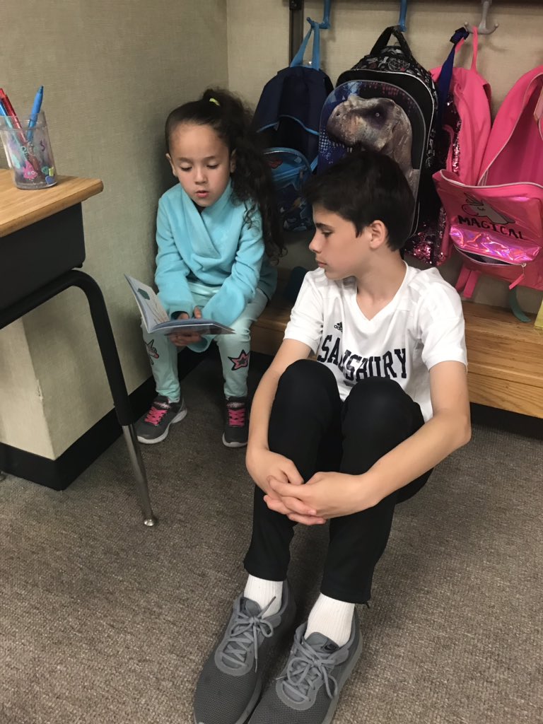 bprokesch's tweet photo. 7th gr Ss in the Kindness Club read to Ss at HST today! #stsd7 #YourSalisbury https://t.co/46Gu4MZxZW