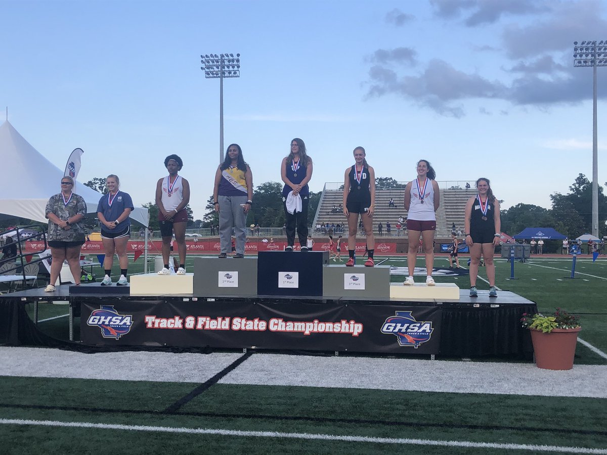 WolverineTrack's tweet photo. Maggie finishes 7th in discus! https://t.co/U4kDpbIUKA