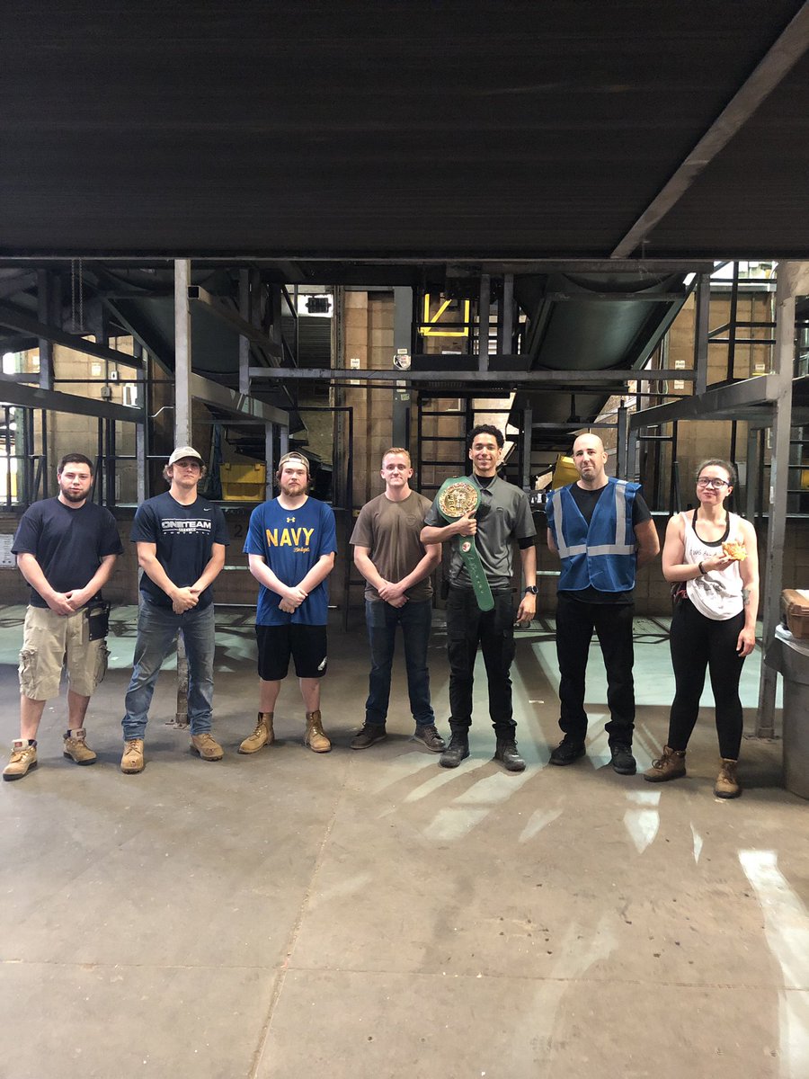 Congrats to Mark Stuger and his team on PD 5.  They were over 1/25000 for misloads last week. Service Champions!!! <a href="/ChesapeakUPSers/">Chesapeake UPSers</a>