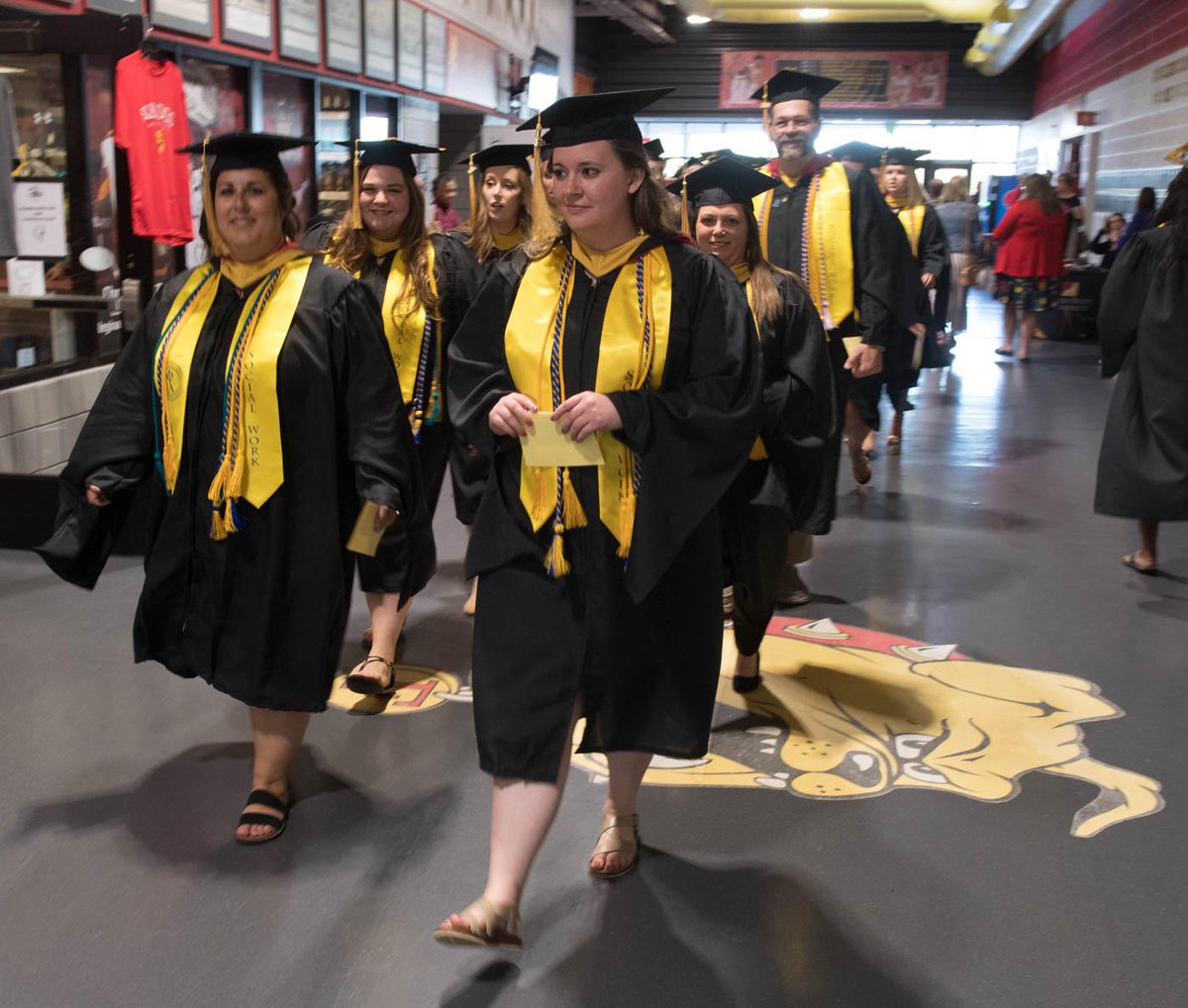 FerrisState's tweet photo. Here are photo highlights from the first day (May 10) of commencement on the Big Rapids campus. #FERR1S #FerrisGrad2019 #DawgsOut19 #BulldogForLife
Click here for more images: https://t.co/v4e8t95l2k https://t.co/wc3YYhp1zA