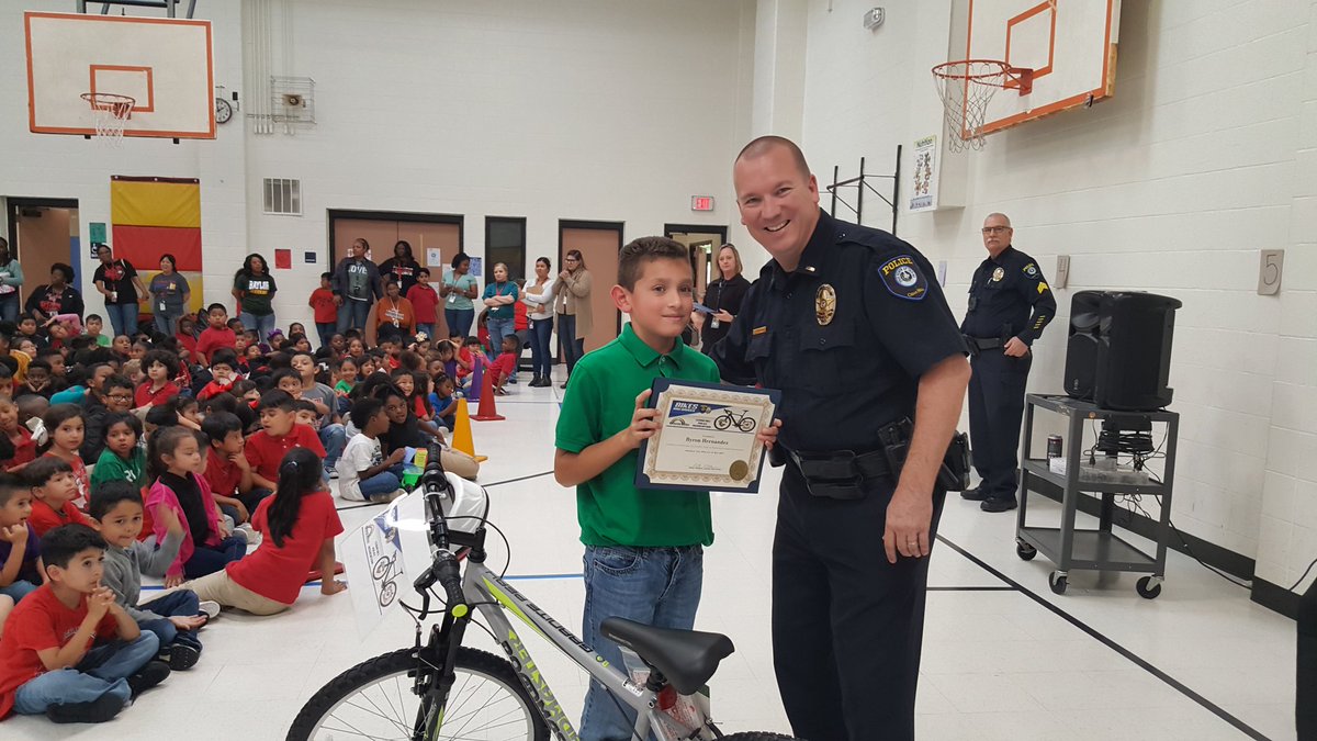 Gayle Powell-Cleary tweet media