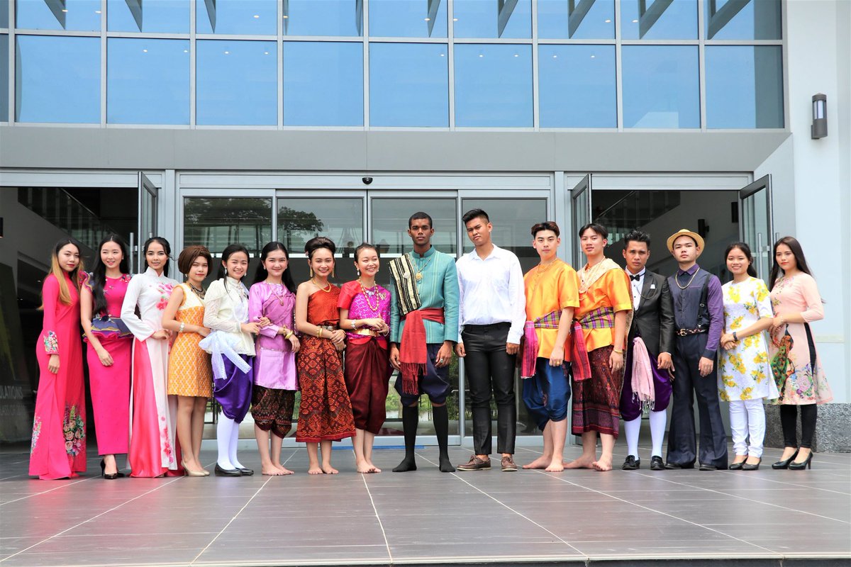 Aupp_kh's tweet photo. The Center for South East Asian Studies (CSEAS) of AUPP hosted the first Southeast Asian culture day, showcasing the importance of the cultural diversity in South East Asia and the world.

Want to be parts of our community? Join us this Fall 2019 semester. https://t.co/VDqdvTaYMz